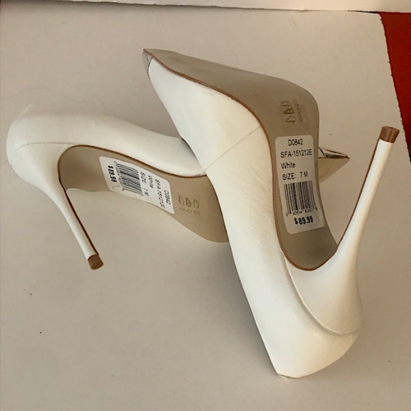 SAKS FIFTH AVENUE Women's Cap-Toe Leather Stiletto Pumps - Picture 7 of 8